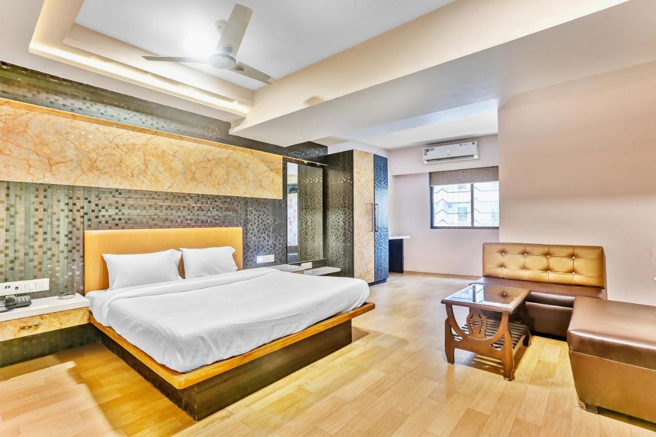 Oyo Flagship 83396 Hotel Vinyasa Residency Mumbai Exterior photo