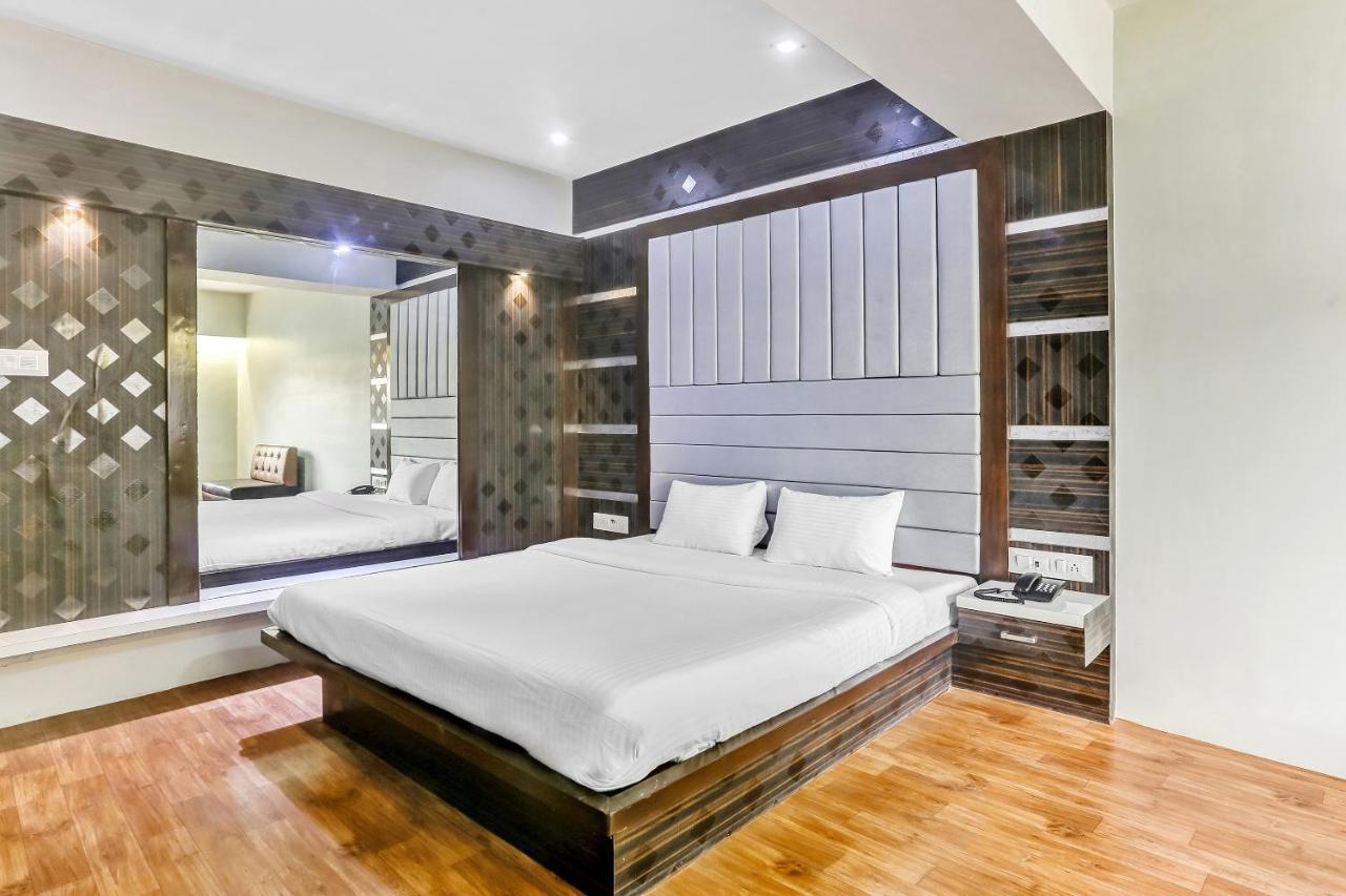 Oyo Flagship 83396 Hotel Vinyasa Residency Mumbai Exterior photo