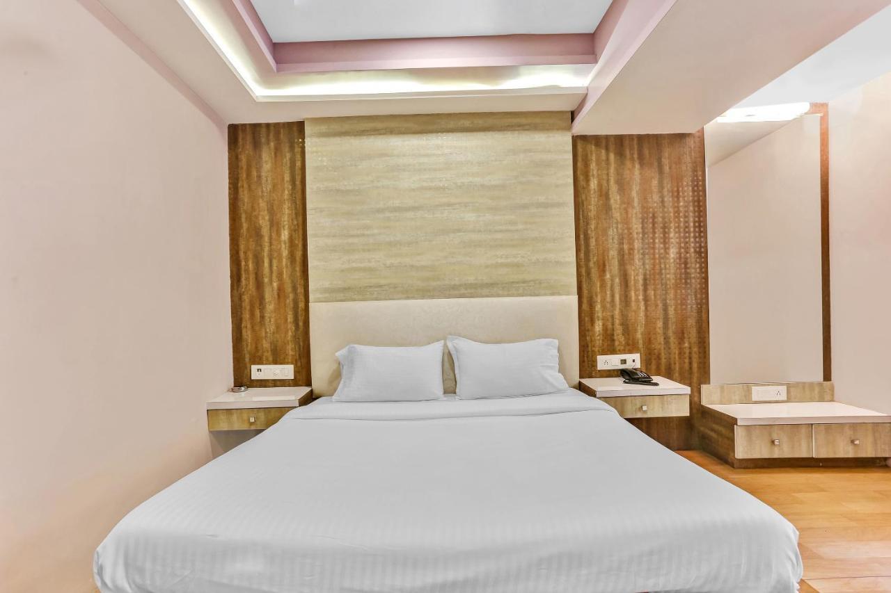 Oyo Flagship 83396 Hotel Vinyasa Residency Mumbai Exterior photo